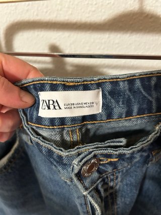 Pantalón vaquero Zara