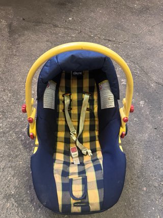 Silla de coche Chicco a cuadros