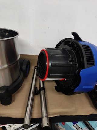 Nilfisk Multi II 22L Aspirador de Agua y Polvo Pot