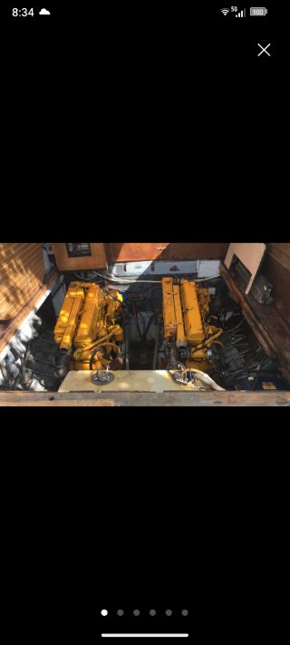 Dos Motores marinos Couach 125 cv 6 cilindros