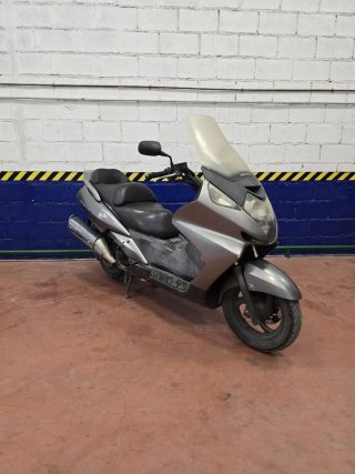 Honda Silver Wing 400 Maxi Scooter