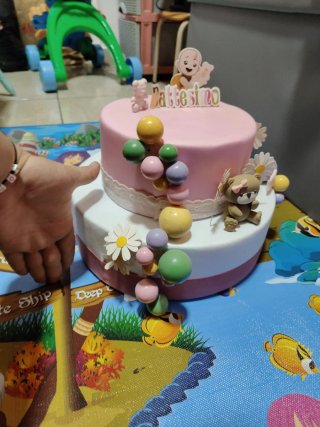 Torta finta decorata