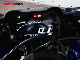 YAMAHA R7