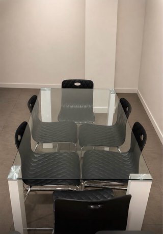 Comedor 6 sillas, muy buen estado