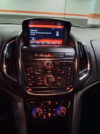 Opel Zafira Tourer 2016