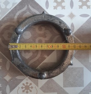 MANOVELLA E CORONA TRITACARNE