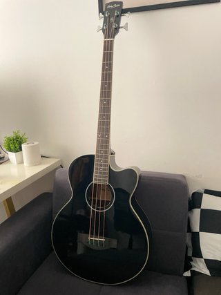 Bajo Acústico Negro Nuevo