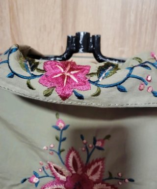 Blusa Flamenco bordada