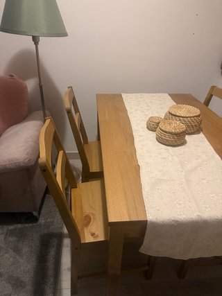 Conjunto mesa y sillas comedor madera