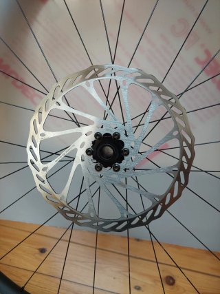 Rueda delantera 27,5 TR1