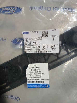 Soporte parachoques trasero Ford.