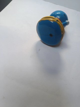 Mechero gato azul y amarillo