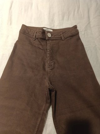 Pantalones vaqueros anchos marrones
