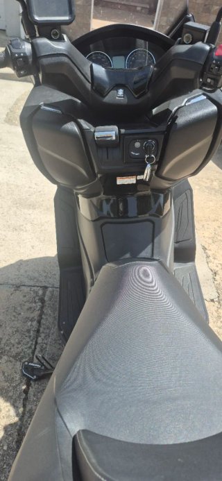 Suzuki burgman 400