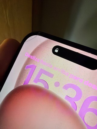 iPhone 15 Plus 256GB con marcas de uso