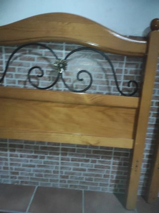 Cabecero de cama madera y metal