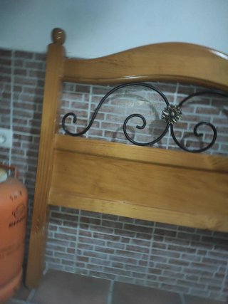 Cabecero de cama madera y metal