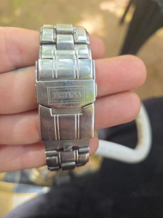 Reloj Festina Cronógrafo Negro y Plateado
