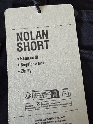Bermuda Carhartt WIP Denim Talla 30. Modelo Nolan