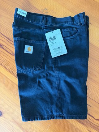 Bermuda Carhartt WIP Denim Talla 30. Modelo Nolan