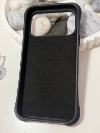 Funda Ornarto iPhone 17 Pro Max Negra