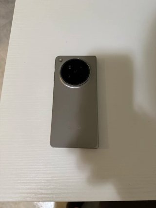 Oppo Find N6 Titanio