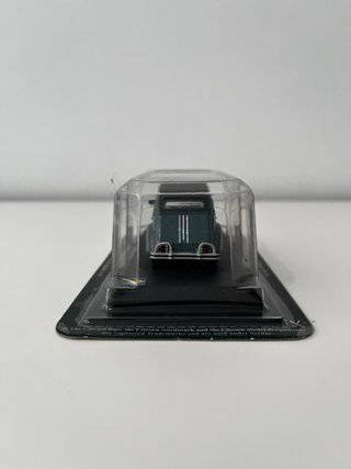 Citroën 2CV 1/43 Sin Abrir
