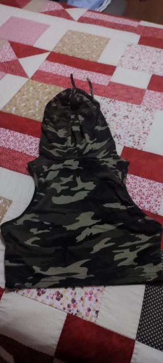 Camiseta sin mangas con capucha deportiva mujer