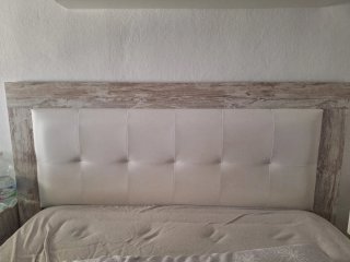 Cabecero 135cm y mesitas de noche