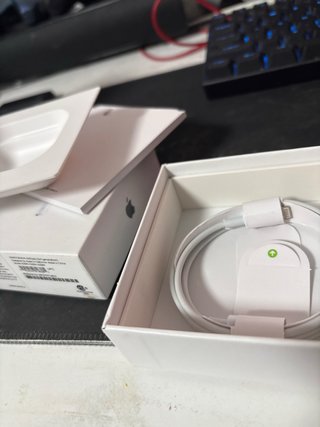 Caja Original AirPods 4