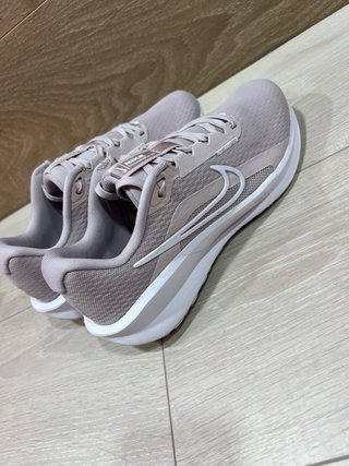 Nike Downshifter 13 Women Running Shoes 37.5 EU