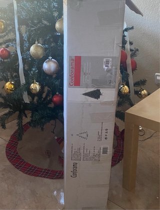 Árbol de Navidad con adornos