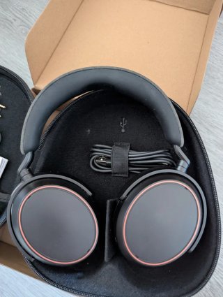 Sennheiser Momentum 4 Auriculares  115373