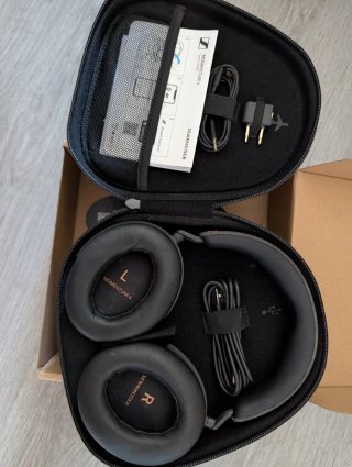 Sennheiser Momentum 4 Auriculares  115373