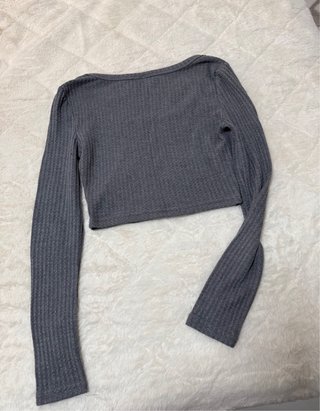 Camiseta gris manga larga