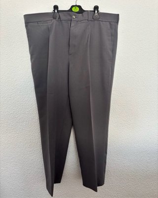 Traje gris talla 67