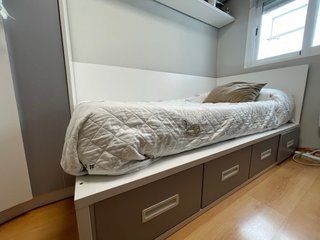 Dormitorio juvenil compacto