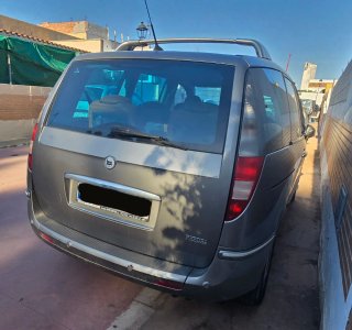 Lancia Phedra 2006