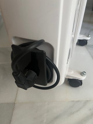 Radiador de aceite Orbegozo 2000W con termostato