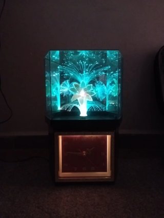 Reloj despertador Silvano con luz