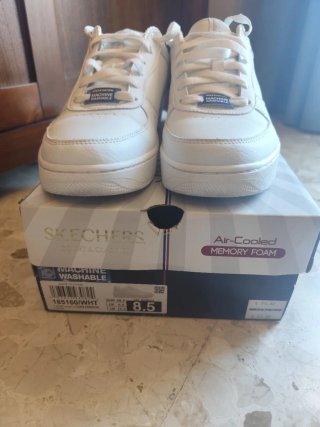 Zapatillas Skechers Blancas - un solo uso