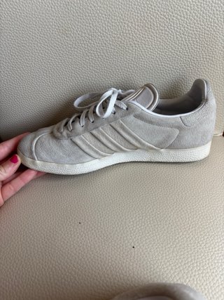 Adidas Gazelle Talla 40 Gris Claro
