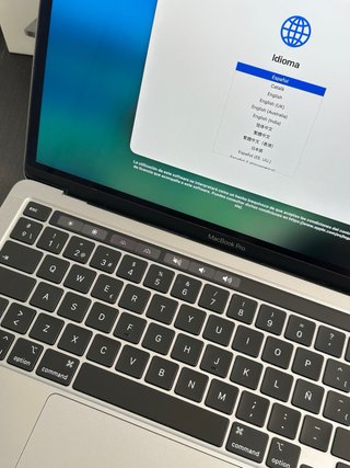 MacBook Pro M2 Argento 512 GB