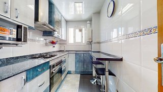 Piso en venta en Les Planes en Hospitalet de Llobregat, L´