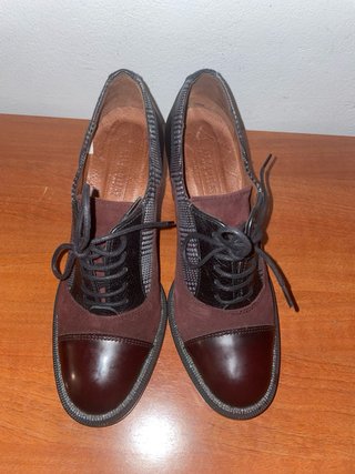 Zapatos Hispanitas tacón marrón y multicolor