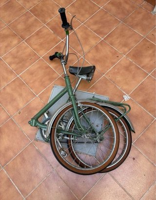 Bicicleta plegable verde