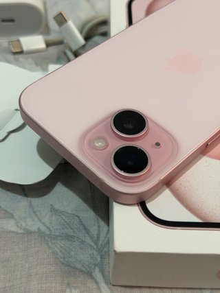 IPhone 15 Rosa