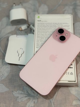 IPhone 15 Rosa
