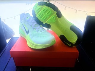 Nike Vomero 18 Zapatillas Running Verde/Amarillo