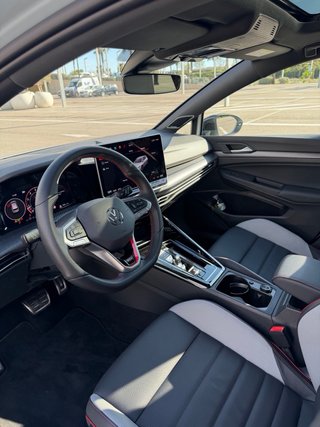 Volkswagen Golf 2025